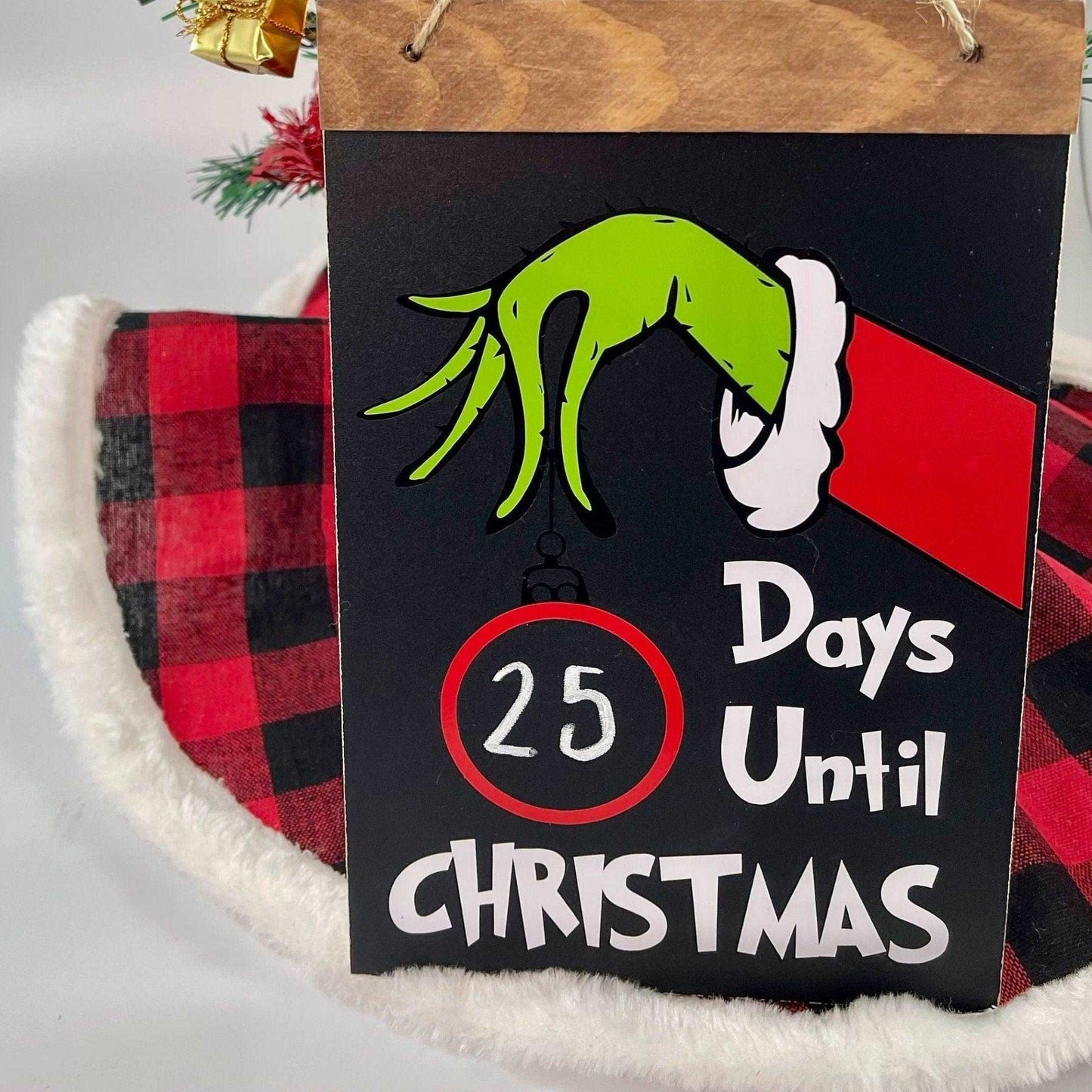 Grinch Christmas Countdown Chalkboard - Sunshine Soul MD